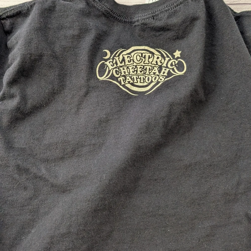 Women's Tattoo Parlor Black Short Sleeve T-shirt Size Medium - Picture 6 of 8